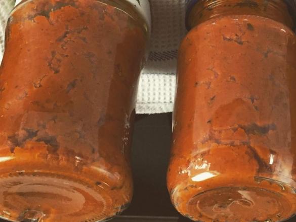 Variation von Kürbisaufstrich