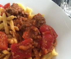 All in one Lammragout auf Paprikagemüse und Spätzle