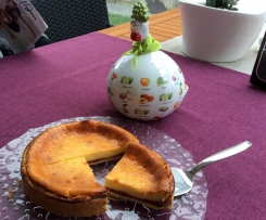Käsekuchen mit Preiselbeeren