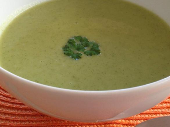 Brokkoli-Kokossuppe vegan 