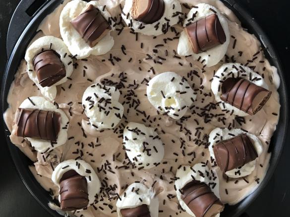 Kinder-Bueno-Kühlschranktorte