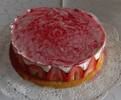 SommerlicheErdbeern Torte
