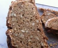 kräftiges Roggenbrot