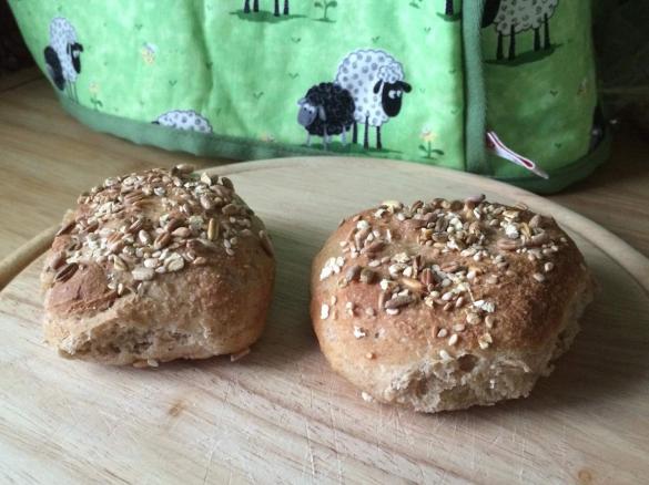 Mehrkorn-Vollkorn-Brötchen