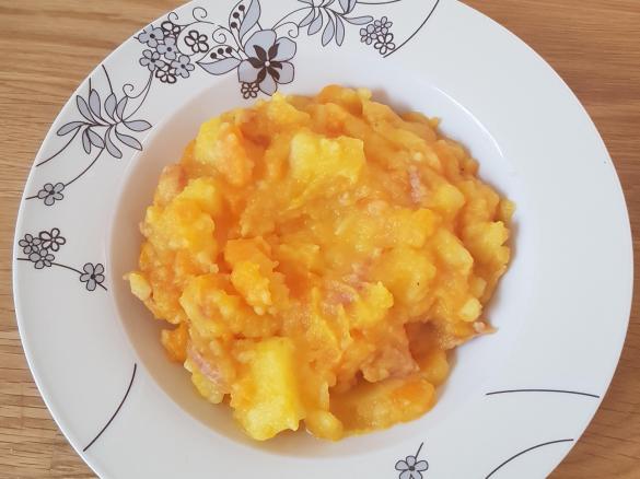 Möhrengemüse westfälisch mit Mettwurst