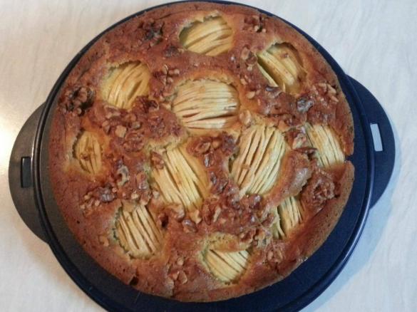Apfelkuchen mit Walnusskruste