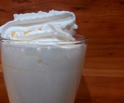 Heiße weisse Schokolade mit Captain Morgan