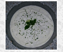 Tzatsiki.... meine deutsche Interpretation  .... super lecker!!