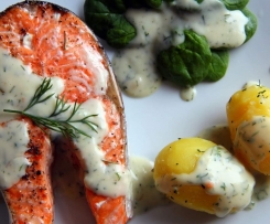 Lachs auf Blattspinat mit Kartoffeln