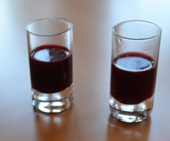 Brombeer oder Johannisbeer - Likör *