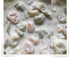 Tortellini mit Käsesahnesoße