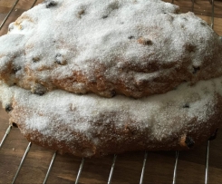 Fruchtiger saftiger Christstollen