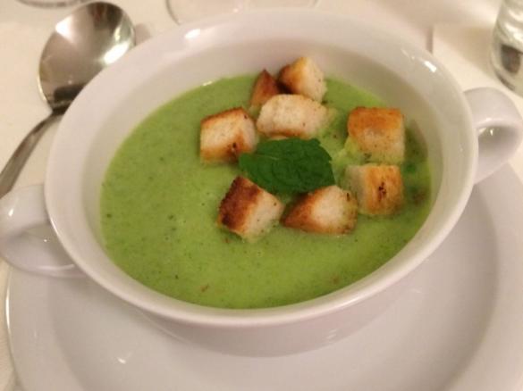 Erbsen-Minz-Suppe