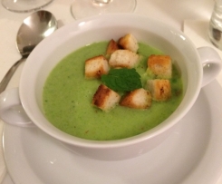 Erbsen-Minz-Suppe