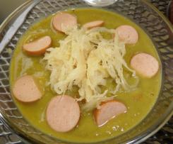Einfache Erbsensuppe