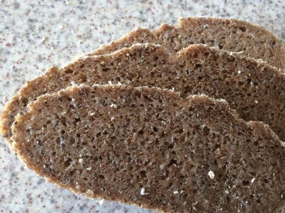 Mehrkornbrot mit Chiasamen und gepufftem Amaranth