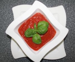 Pizzaiola - würzige und schnelle Tomatensauce 