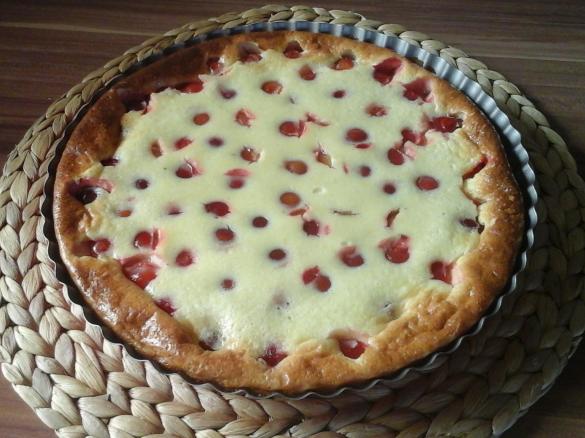 Wähe mit wilden Mirabellen und Vanilleschmand