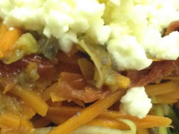 Gemüsenudeln mit getrockneten Tomaten low carb