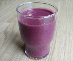 Basisch-veganer Blaubeersmoothie