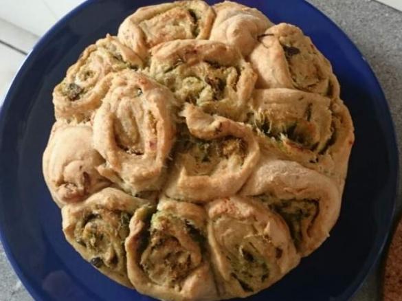 Schneckenbrot mit Bärlauchbutter