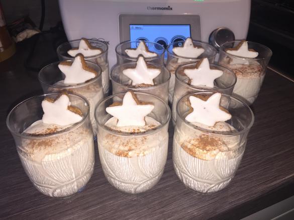 Zimtsterncreme / Dessert / Nachspeise