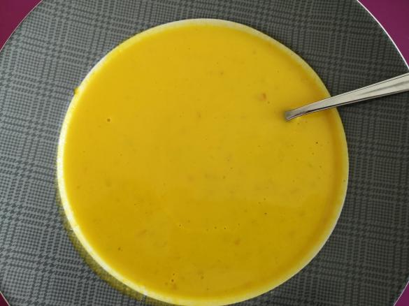 Frühlingscremesuppe (Gemüsesuppe Karotte-Kohlrabi)
