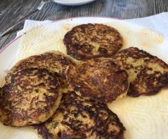 Zucchinipuffer mit Chorizo und Käse