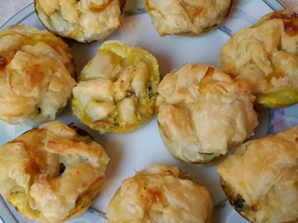 Paprika-Zucchini- Muffins