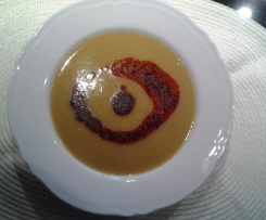 Variation von Rote-Linsen-Suppe (Mercimek Corbasi)