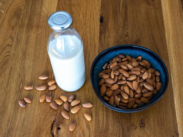 Mandelmilch, vegan