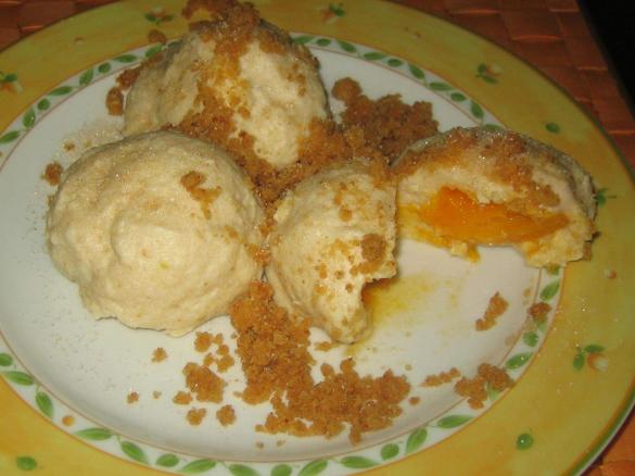 Quark-Marillenknödel