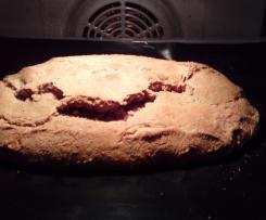 Dinkel-Walnuss-Quarkstollen