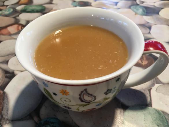 Colada de avena - heißes Haferflocken-Getränk aus Equador