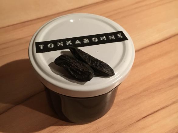 Tonkabohnenpaste wie Vanillepaste aber mit dem leckeren Geschmack von Tonkabohne