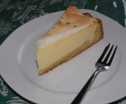 Käse-Schmand-Torte mit Baiserhaube