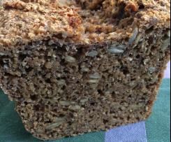 Vollkornbrot mit Quark