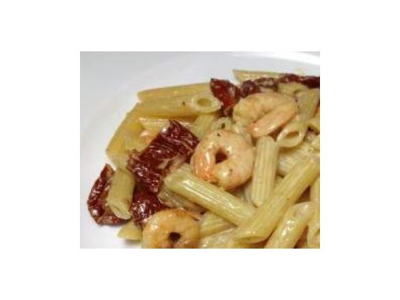 Penne mit Scampis und getrockneten Tomaten
