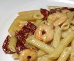 Penne mit Scampis und getrockneten Tomaten