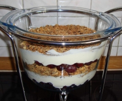 Lecker Trauben-Schichtdessert mit Cookies