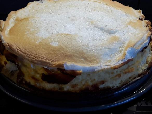 Käsekuchen mit Eischnee