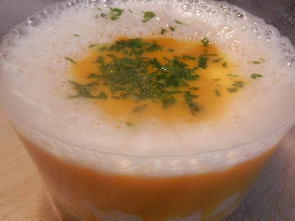 Kürbissuppe: Vegan und exotisch-lecker!