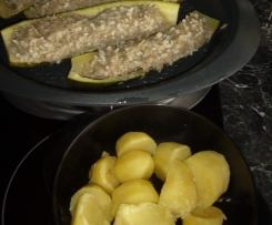 Gefüllte Zucchini mit Hackfleisch