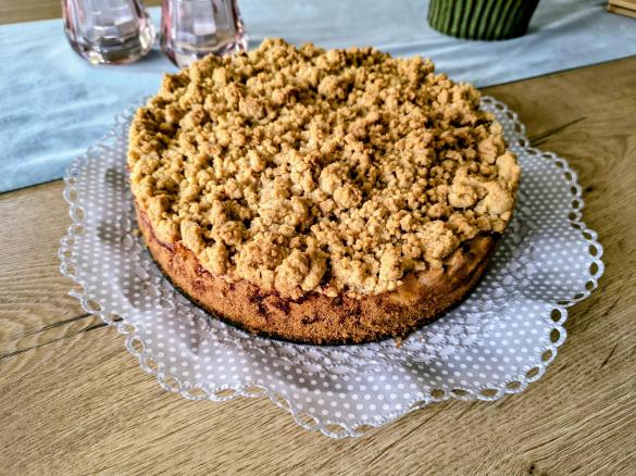 Apfelkuchen mit Zimt-Mandel-Streusel