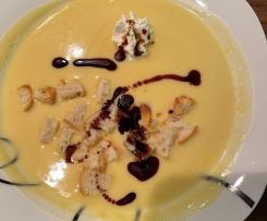 Butternut Kürbiscremesuppe
