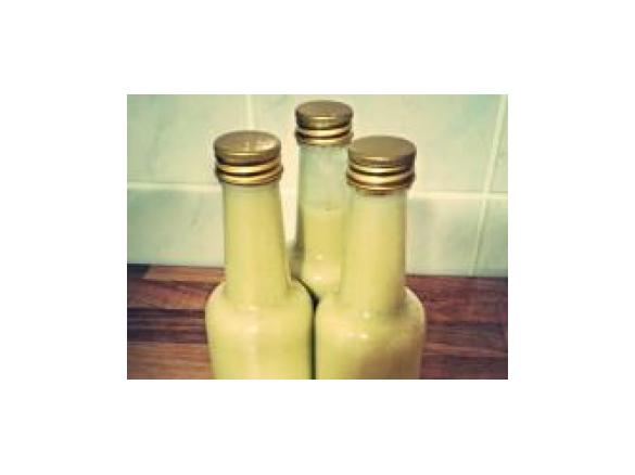 Marzipanlikör mit Marzipanrohmasse