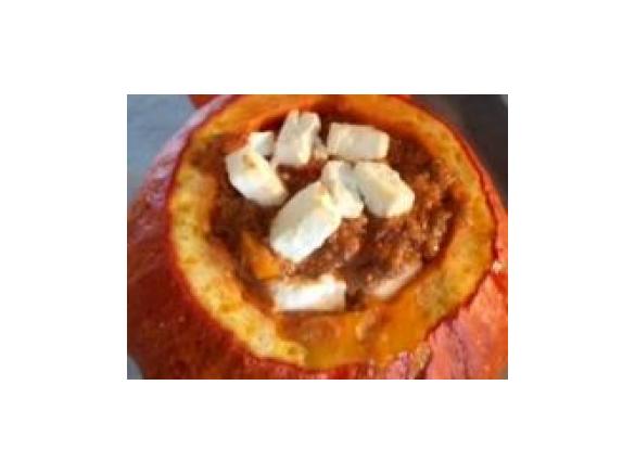 Herzhaft gefüllter Kürbis (Hokkaido)