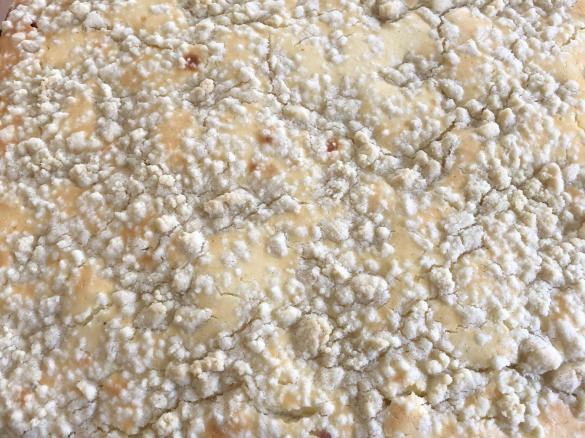 Streuselkuchen mit Johannisbeeren