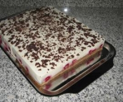 Himbeer-Dickmilch-Kuchen