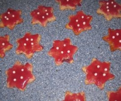 Mandelsterne mit Cranberrys